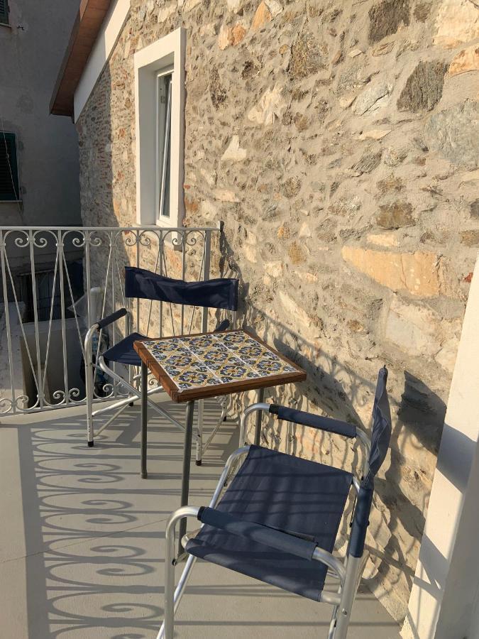 Antica Casa Nel Borgo Pietrasanta Exterior foto